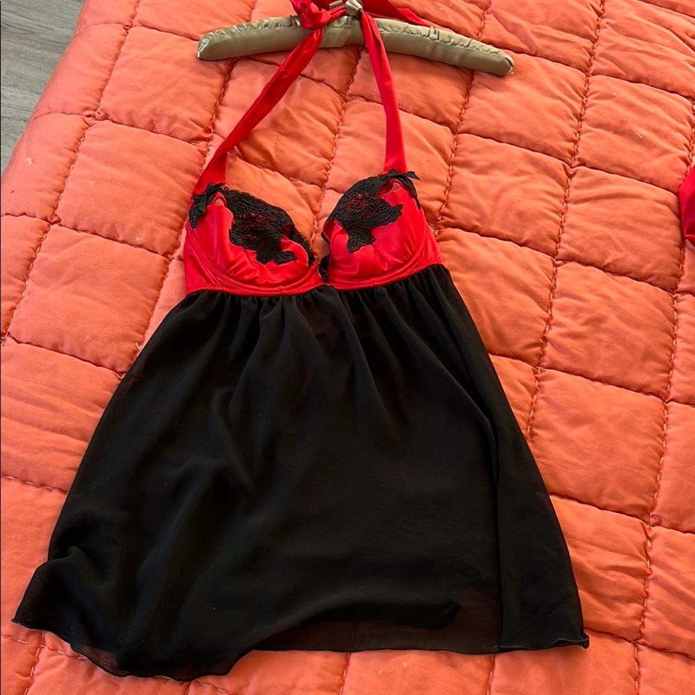 La Vie En Rose Red and Black Chemise with Sheer Elegance
